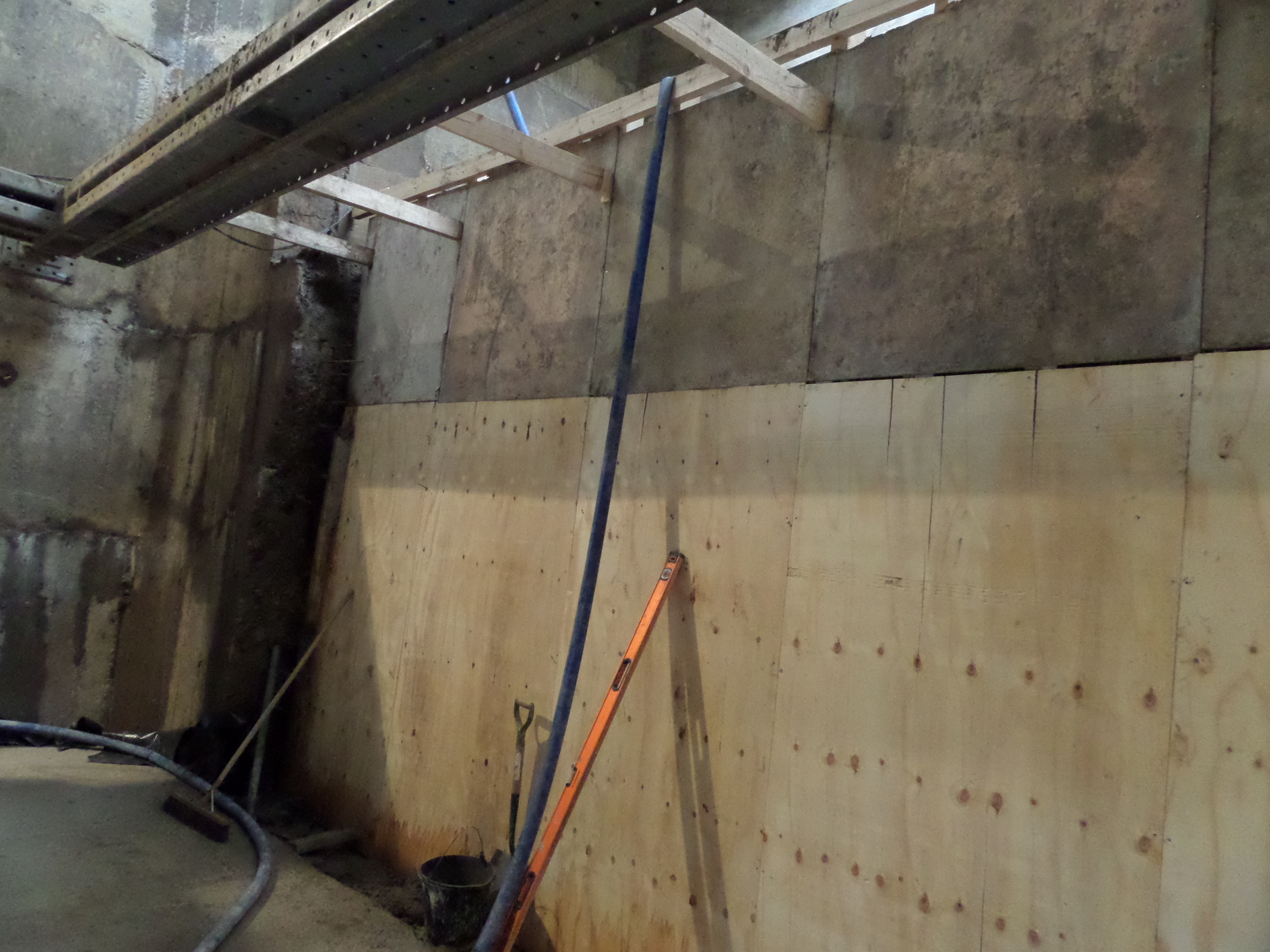 Basement concrete wall