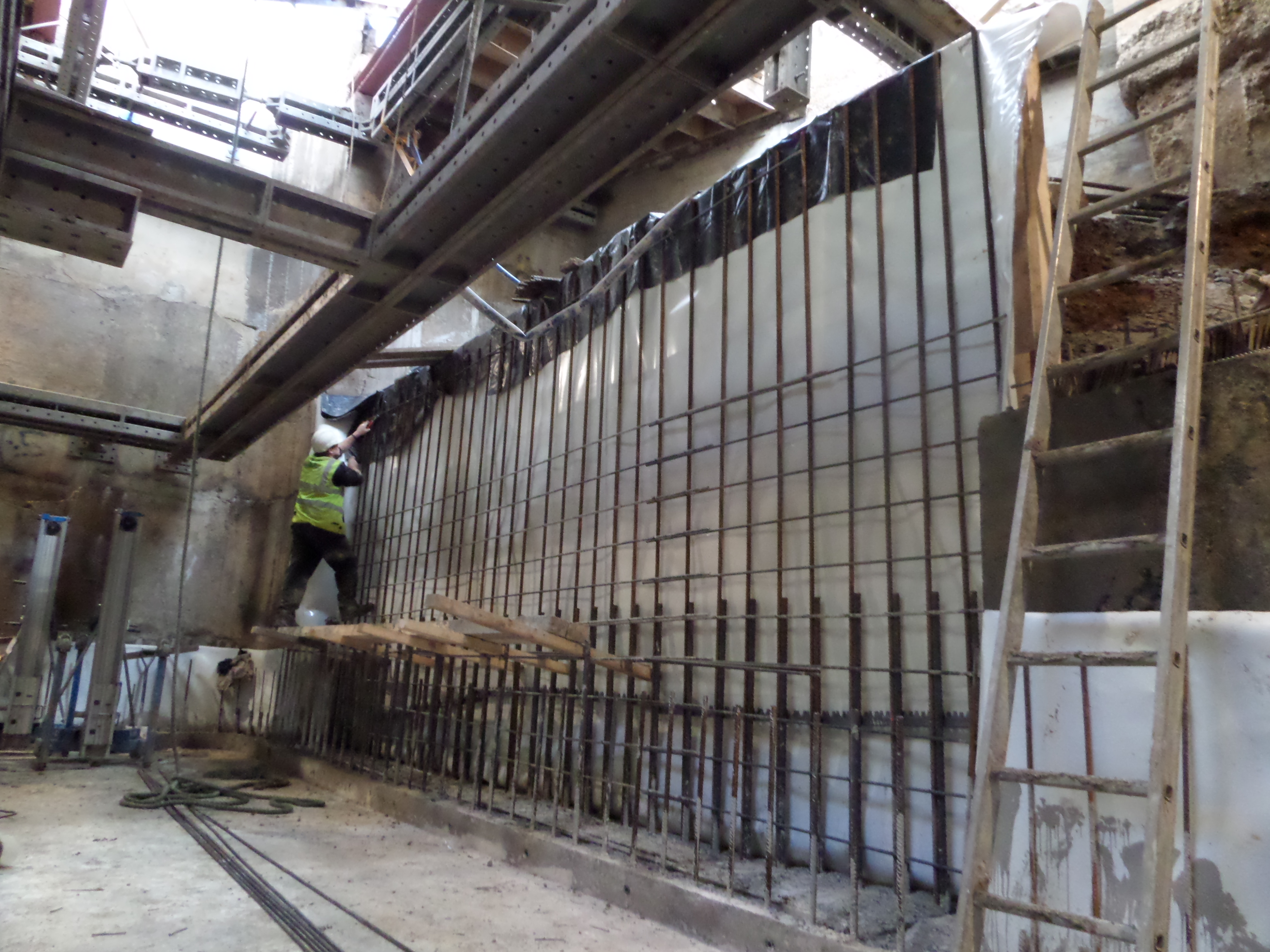 Curved wall rebar