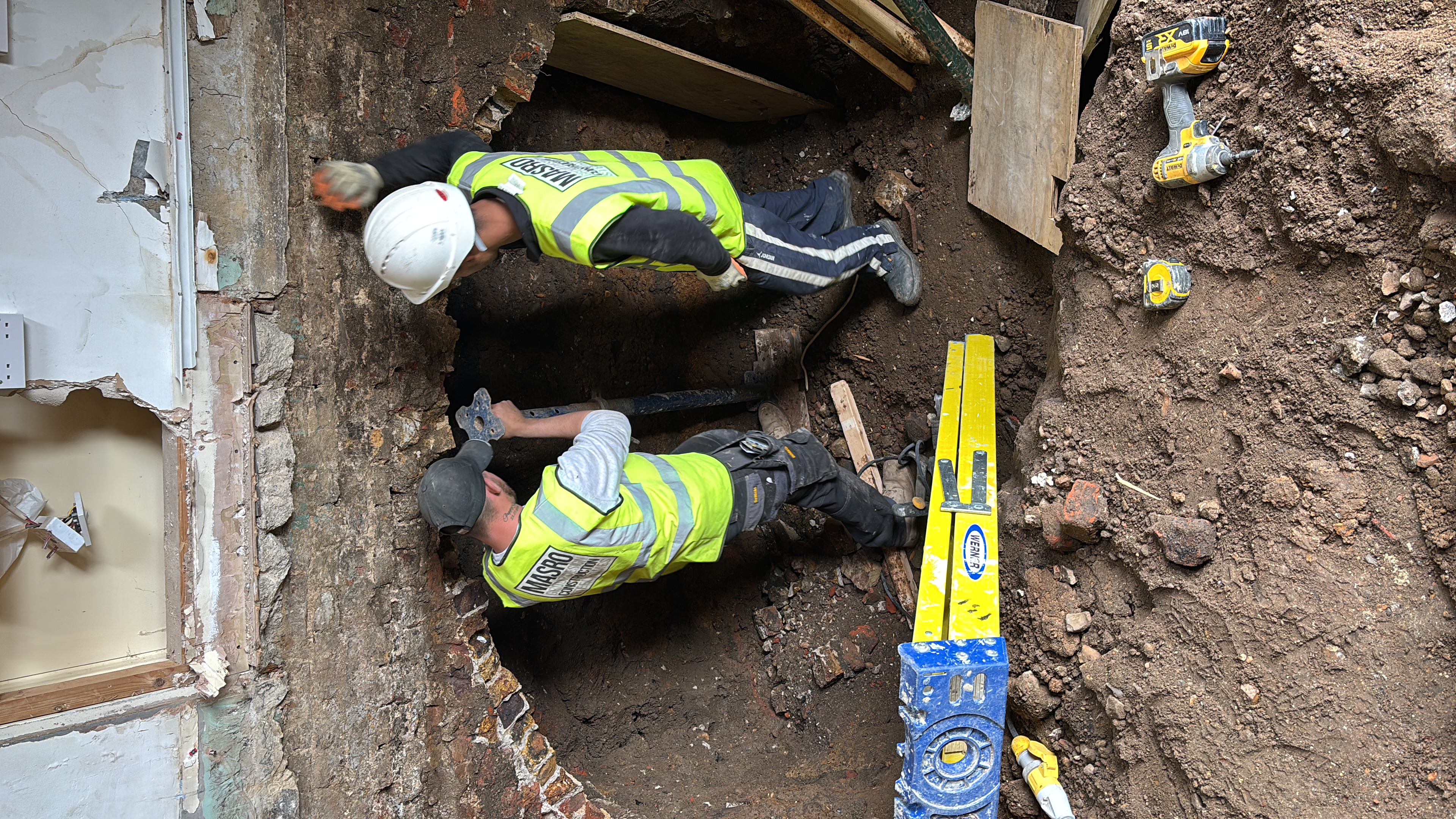 Underpinning Masro team excavation dig